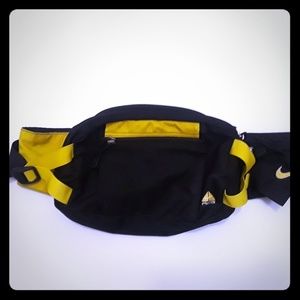 nike acg fanny pack